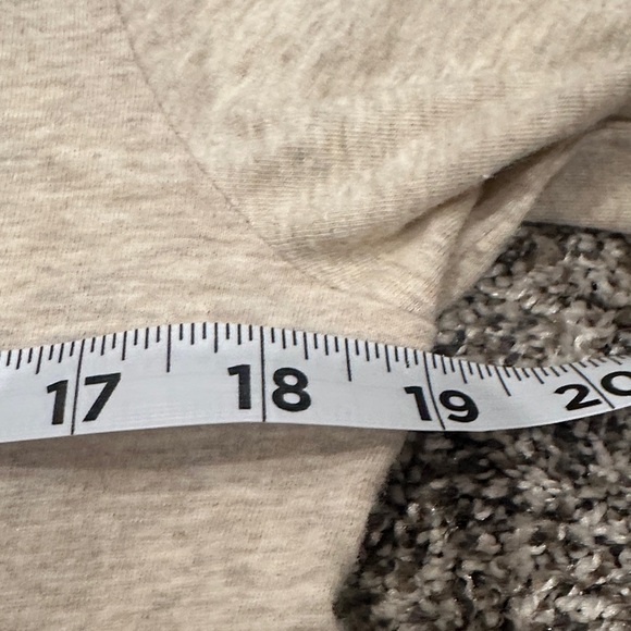 Sundance Cotton Beige Henley with Floral Embroidery - Picture 6 of 10